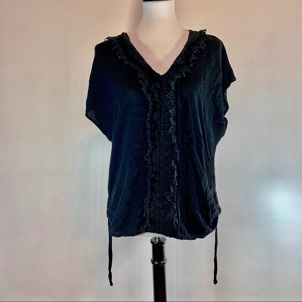 Black v neck top